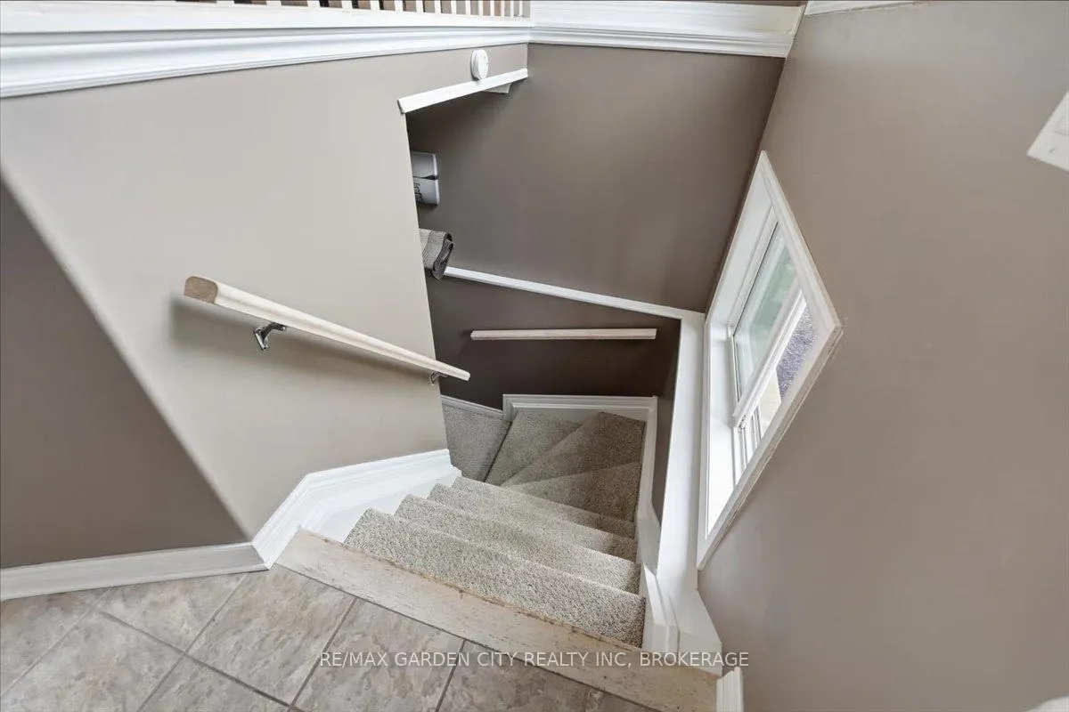 Photo 26 of 325 Winterberry Boulevard, Thorold, Confederation Heights — HOMEH