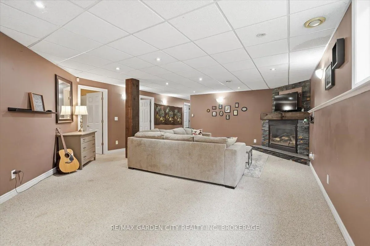 Photo 27 of 325 Winterberry Boulevard, Thorold, Confederation Heights — HOMEH