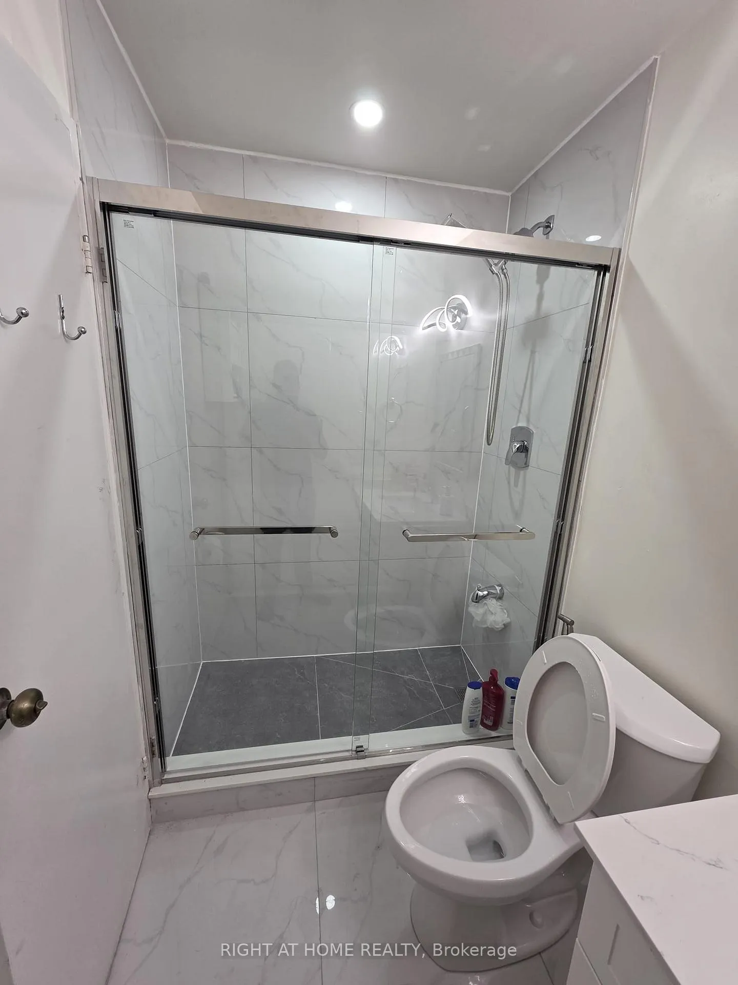 Photo 7 of Unit 1912, 25 Kensington Road, Brampton, Queen Street Corridor — HOMEH