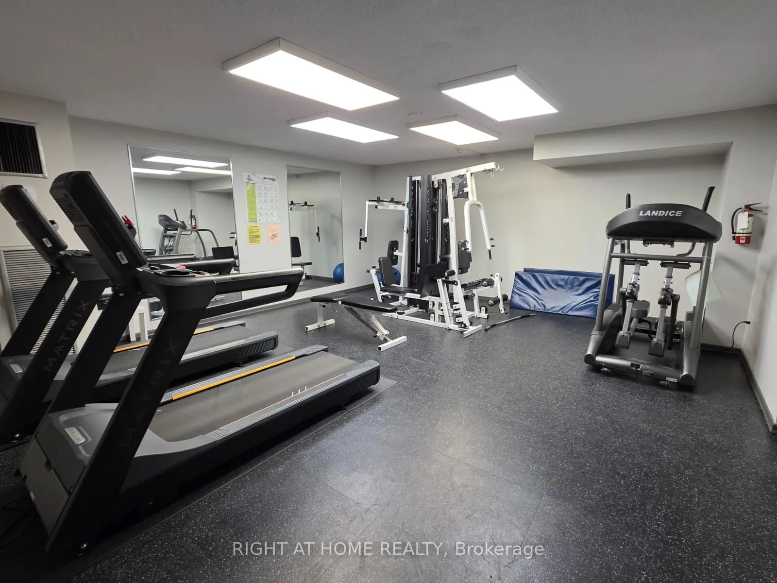 Photo 14 of Unit 1912, 25 Kensington Road, Brampton, Queen Street Corridor — HOMEH