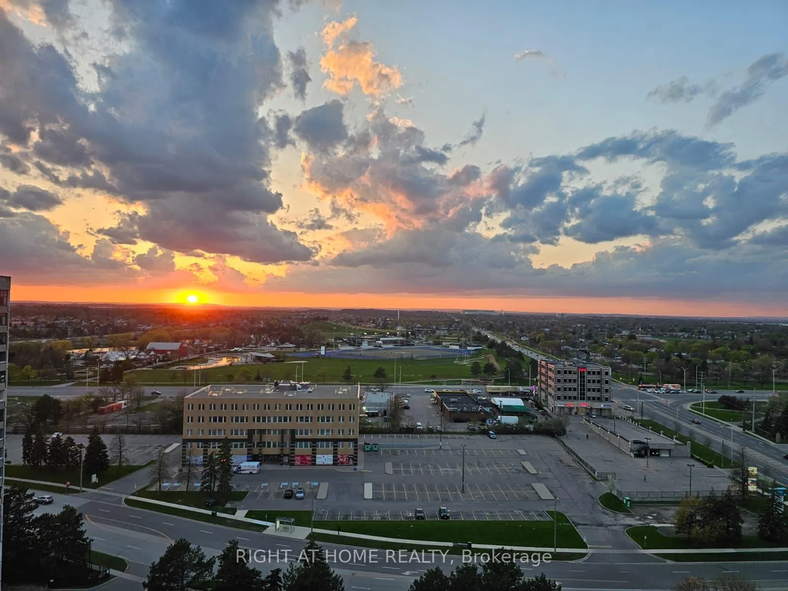 Photo 16 of Unit 1912, 25 Kensington Road, Brampton, Queen Street Corridor — HOMEH