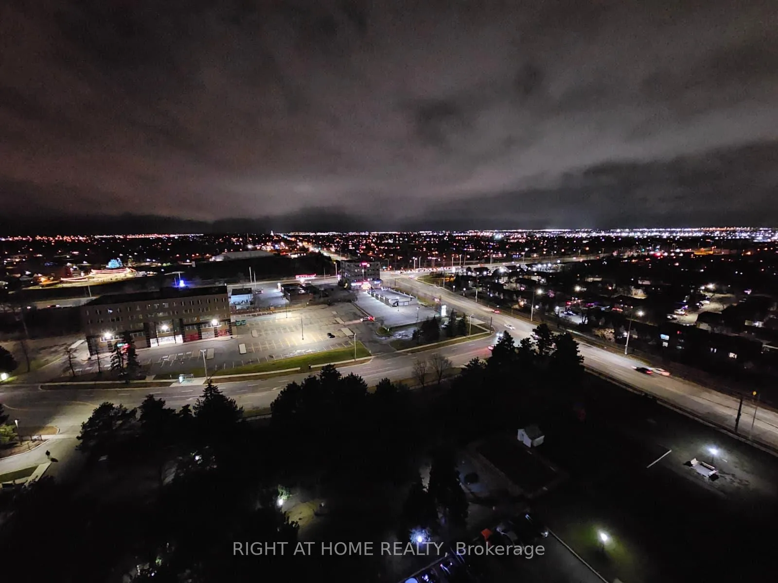 Photo 17 of Unit 1912, 25 Kensington Road, Brampton, Queen Street Corridor — HOMEH