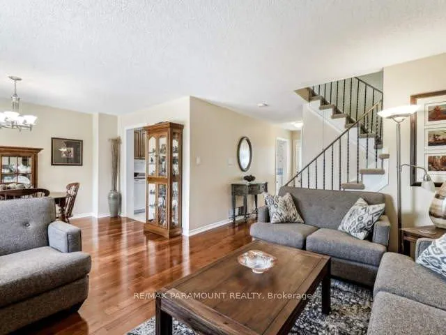 Photo 9 of 4 Astoreville Square, Brampton, Heart Lake East — HOMEH