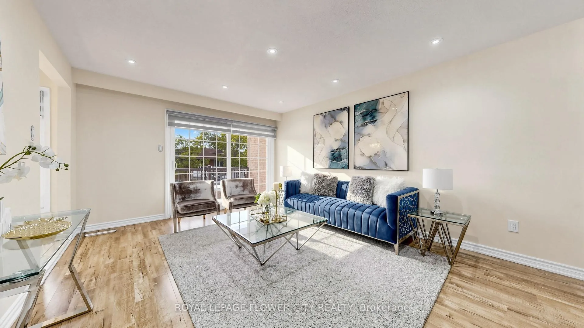 Photo 5 of 307 Royal Salisbury Way, Brampton, Madoc — HOMEH