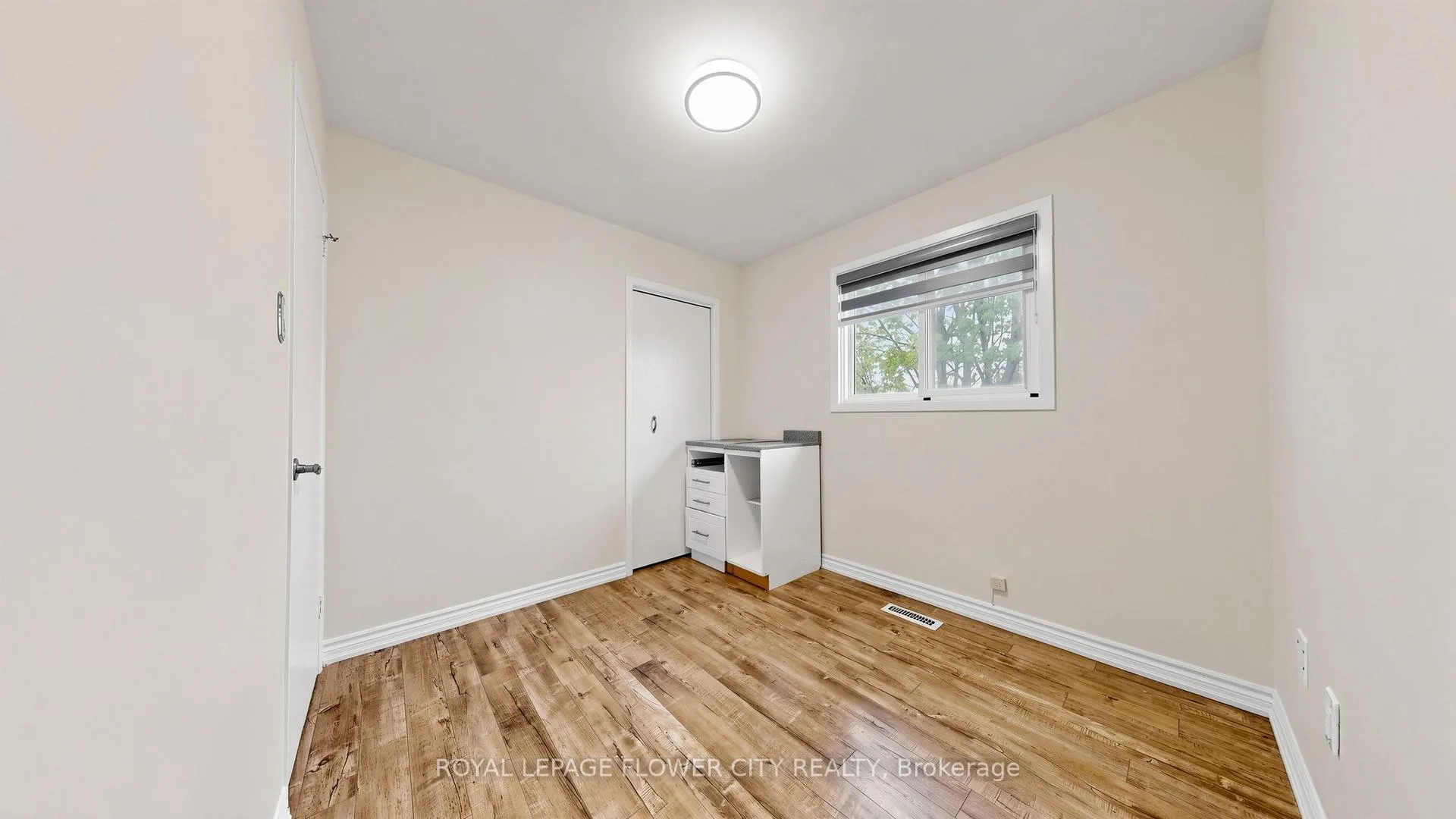 Photo 18 of 307 Royal Salisbury Way, Brampton, Madoc — HOMEH