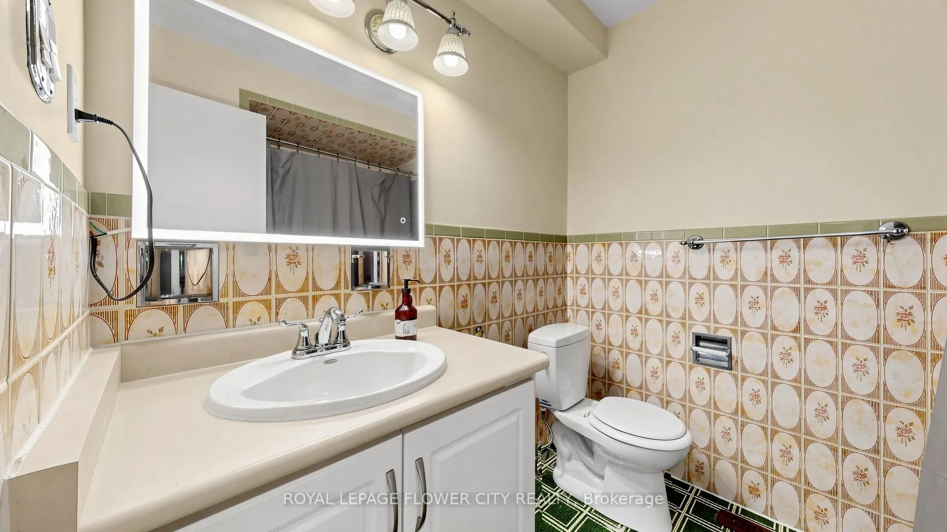 Photo 32 of 307 Royal Salisbury Way, Brampton, Madoc — HOMEH