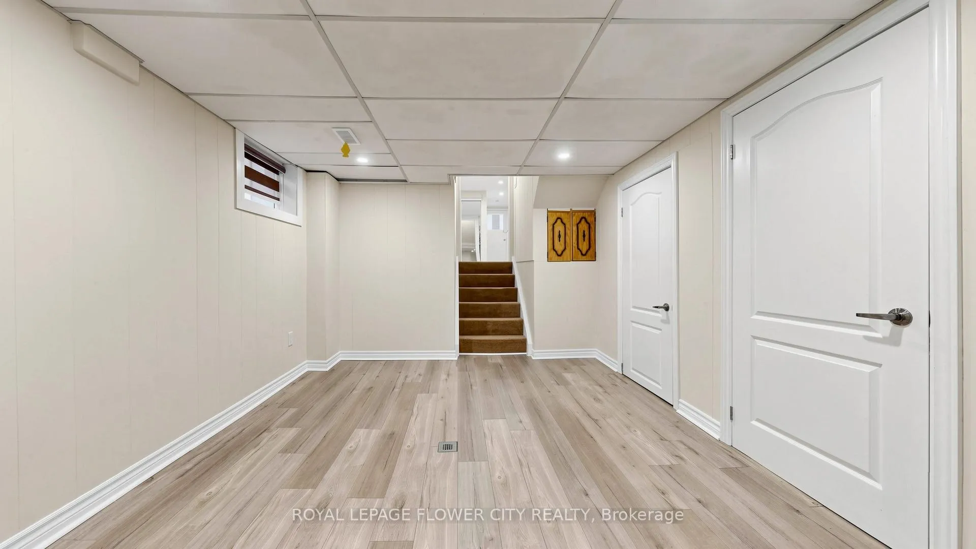Photo 34 of 307 Royal Salisbury Way, Brampton, Madoc — HOMEH