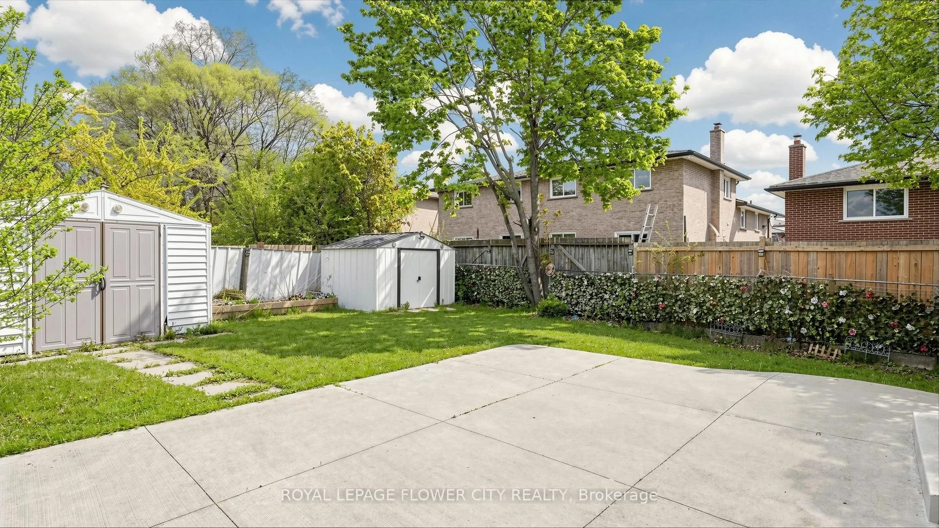 Photo 44 of 307 Royal Salisbury Way, Brampton, Madoc — HOMEH