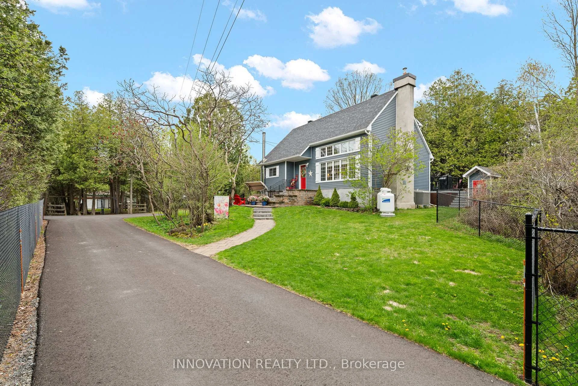 Photo 1 of 208 Davis Road, North Grenville, North Grenville Twp (Kemptville South) — HOMEH