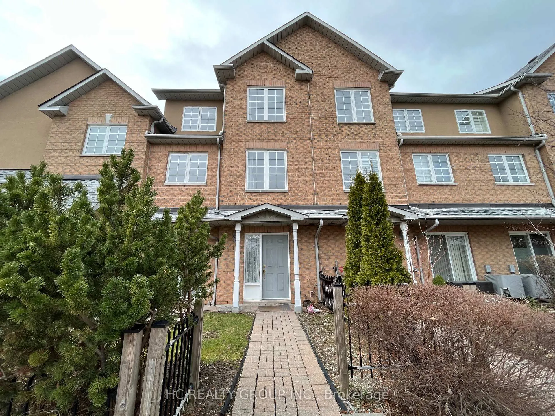Photo 1 of Unit 11, 16 Cox Boulevard, Markham, Unionville — HOMEH