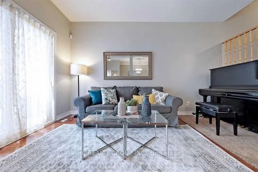 Photo 2 of Unit 11, 16 Cox Boulevard, Markham, Unionville — HOMEH
