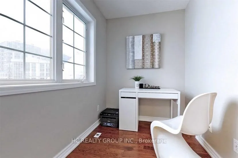 Photo 11 of Unit 11, 16 Cox Boulevard, Markham, Unionville — HOMEH