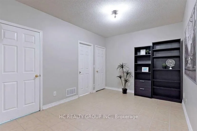 Photo 17 of Unit 11, 16 Cox Boulevard, Markham, Unionville — HOMEH