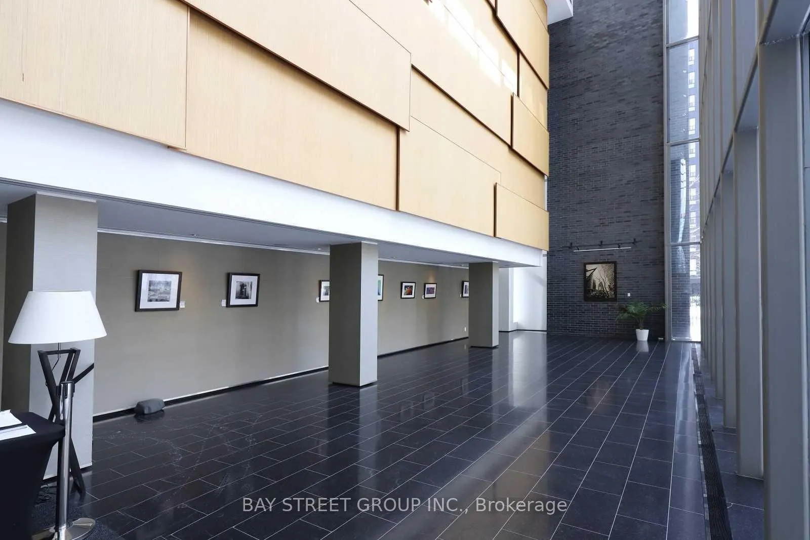 Photo 2 of Unit 907, 33 Charles Street E, Toronto, Church-Yonge Corridor — HOMEH