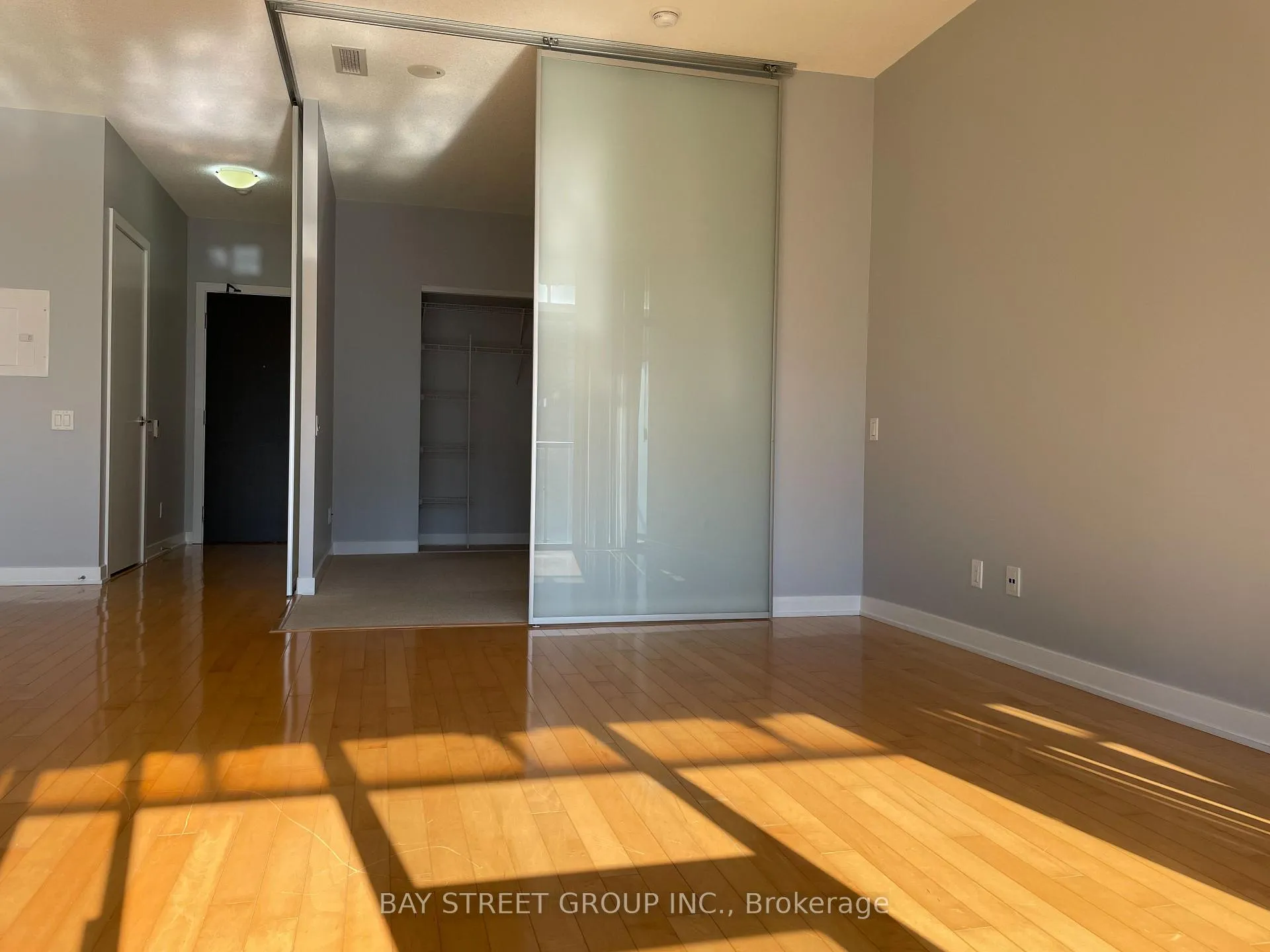 Photo 10 of Unit 907, 33 Charles Street E, Toronto, Church-Yonge Corridor — HOMEH