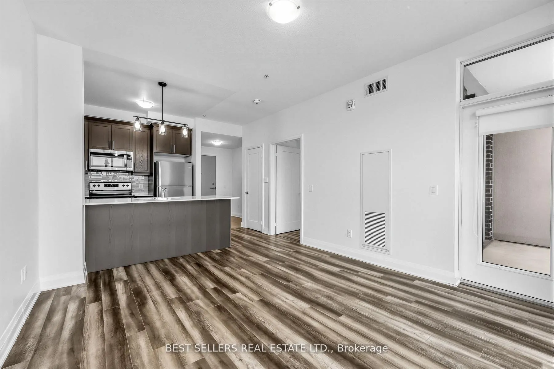 Photo 4 of Unit 220, 16 Concord Place, Grimsby, Grimsby Beach — HOMEH