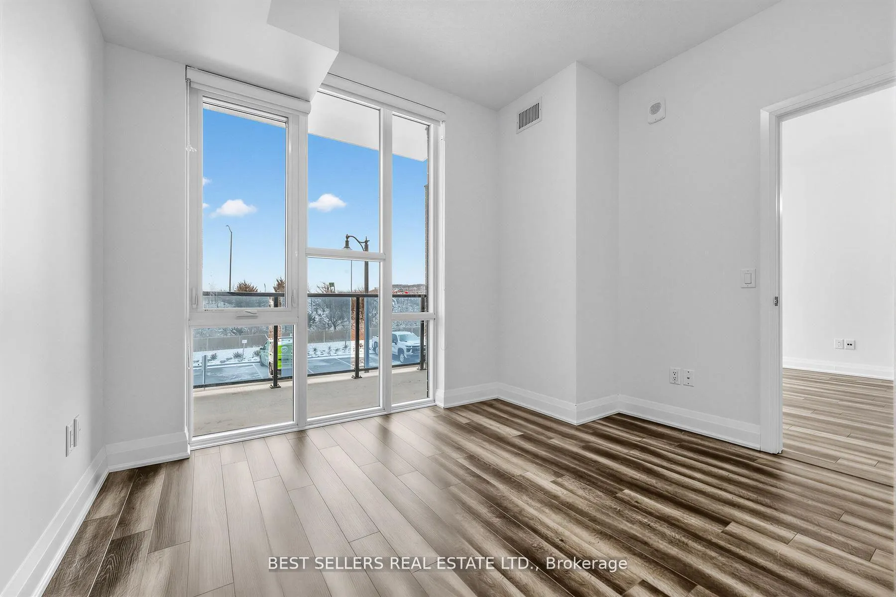 Photo 7 of Unit 220, 16 Concord Place, Grimsby, Grimsby Beach — HOMEH