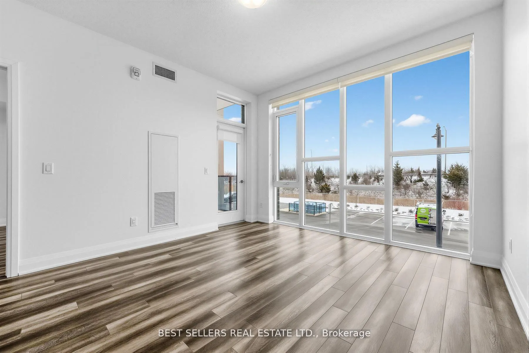 Photo 10 of Unit 220, 16 Concord Place, Grimsby, Grimsby Beach — HOMEH