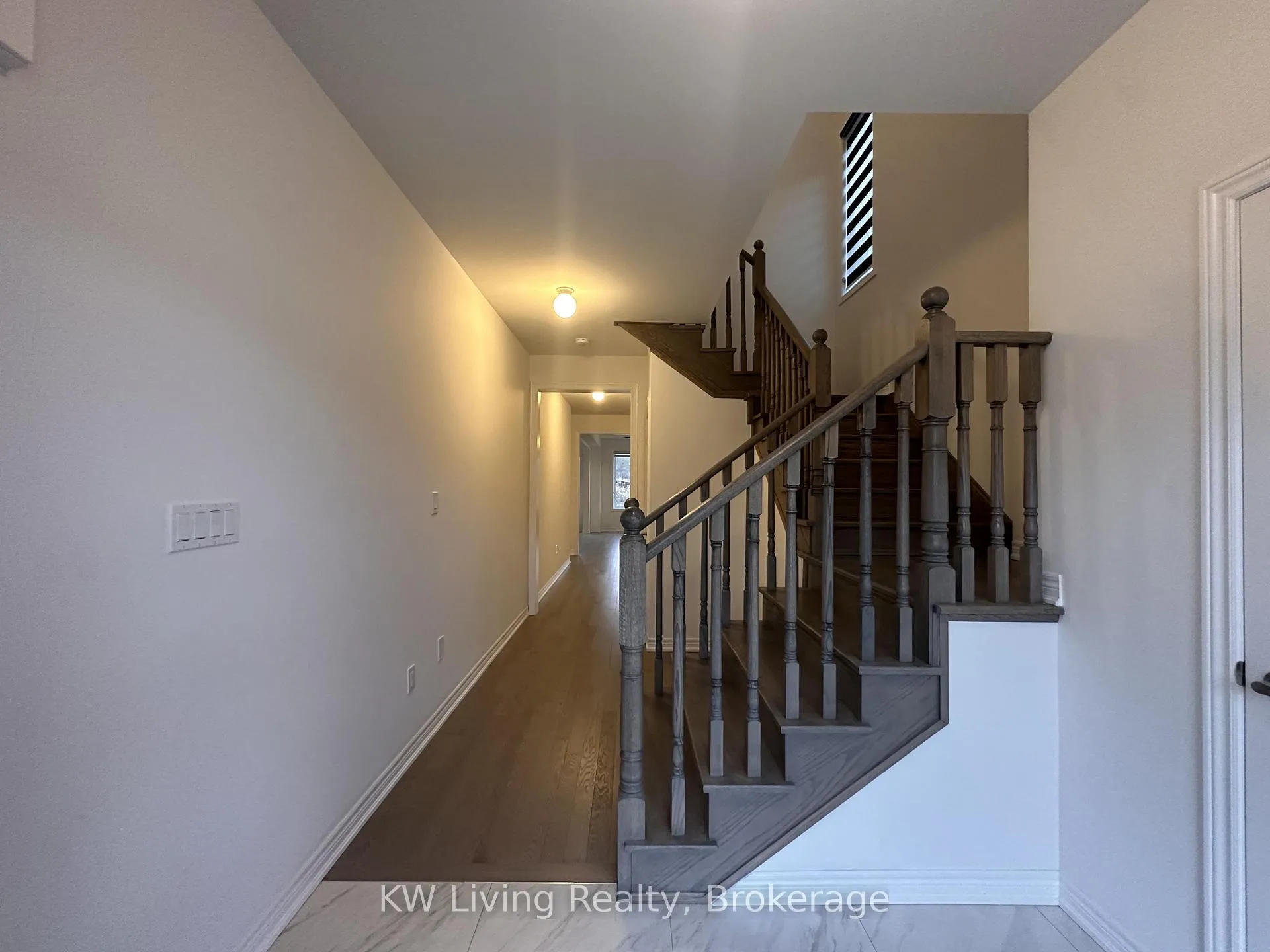 Photo 4 of 1266 Talisman Manor, Pickering, Rural Pickering — HOMEH