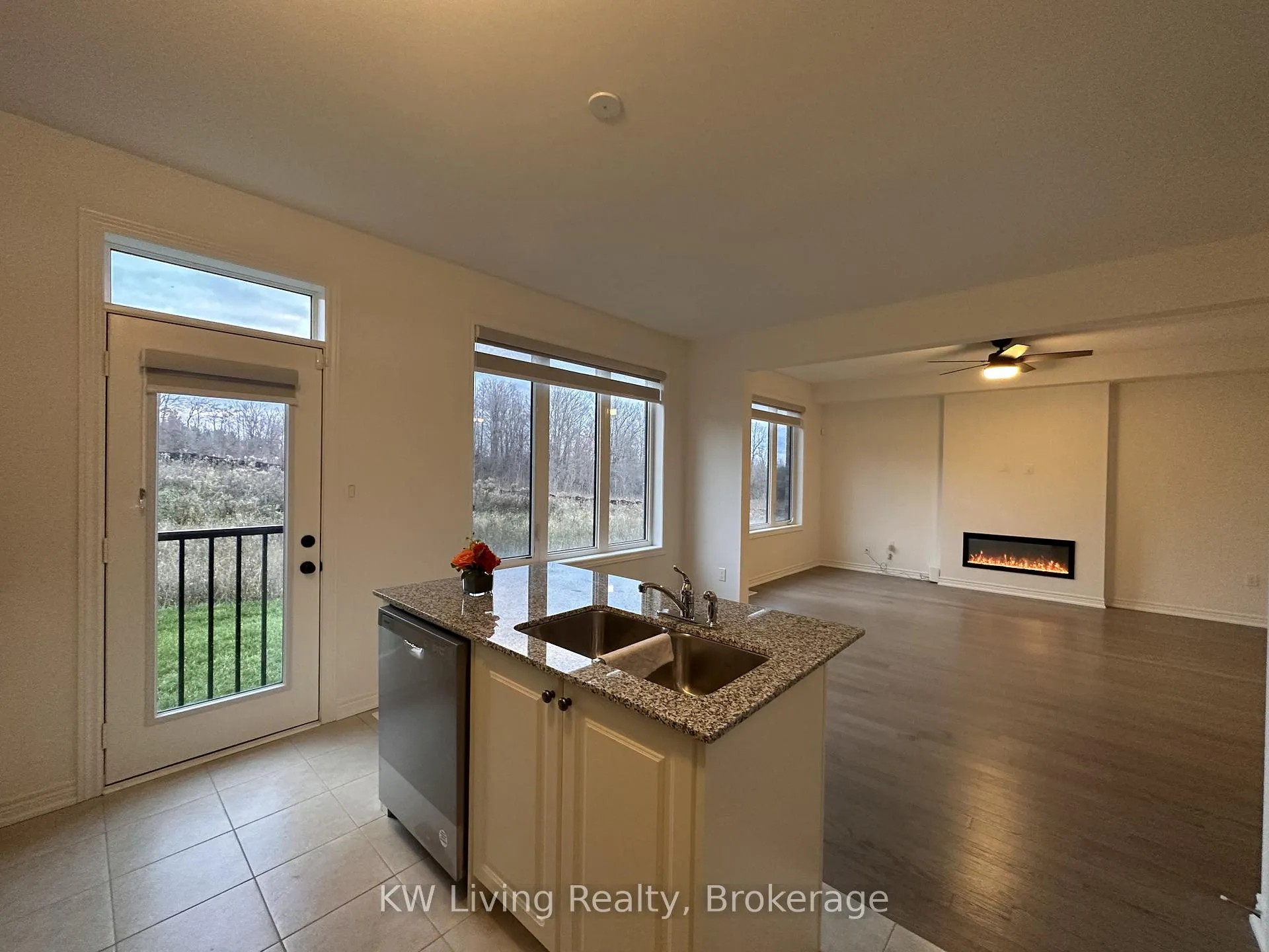 Photo 13 of 1266 Talisman Manor, Pickering, Rural Pickering — HOMEH