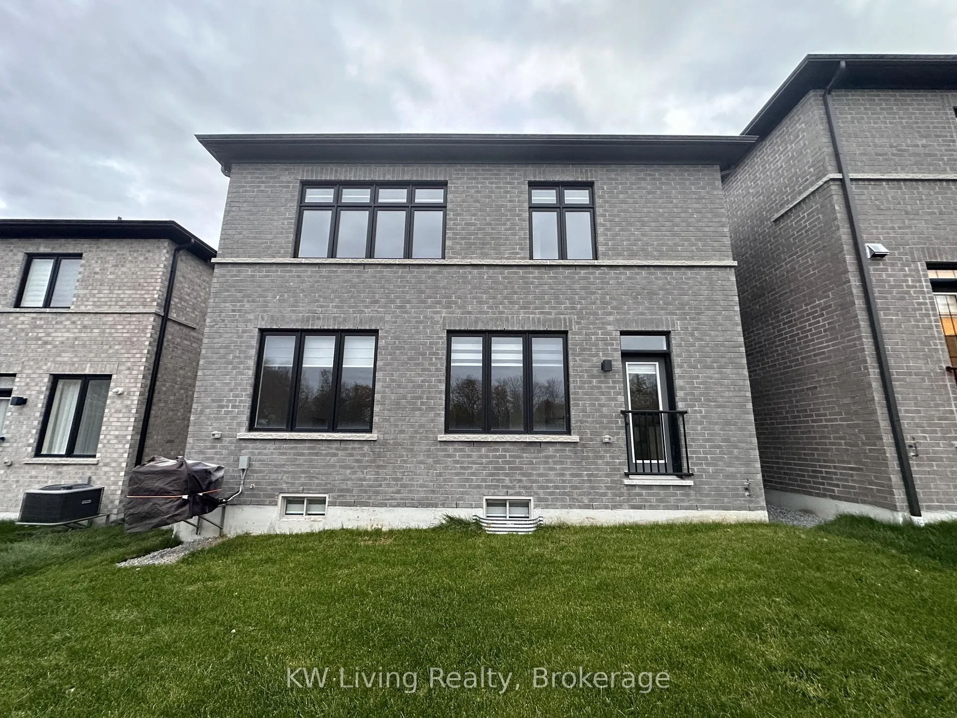 Photo 40 of 1266 Talisman Manor, Pickering, Rural Pickering — HOMEH