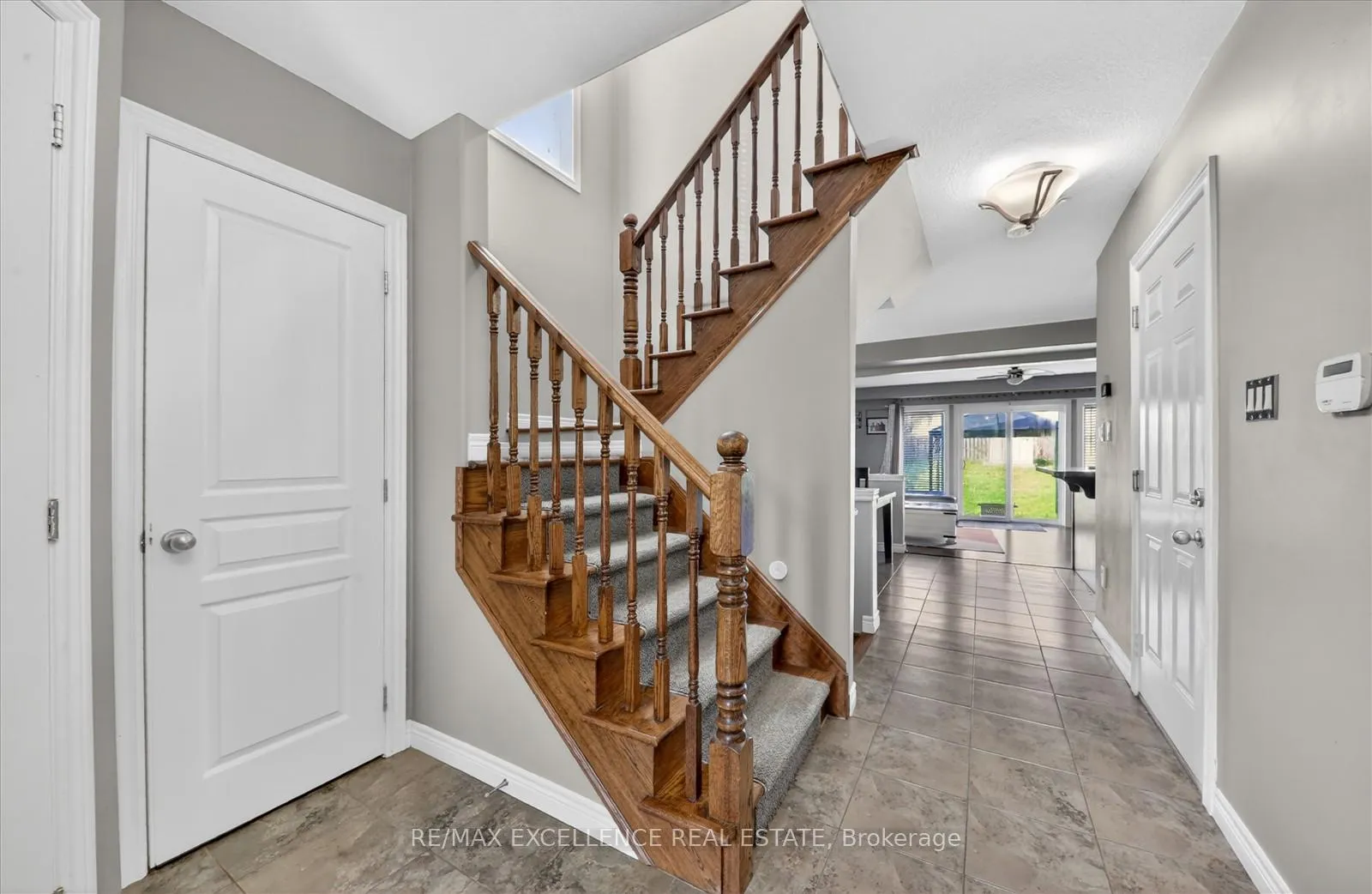 Photo 6 of 31 Donald Bell Drive, Hamilton, Binbrook — HOMEH