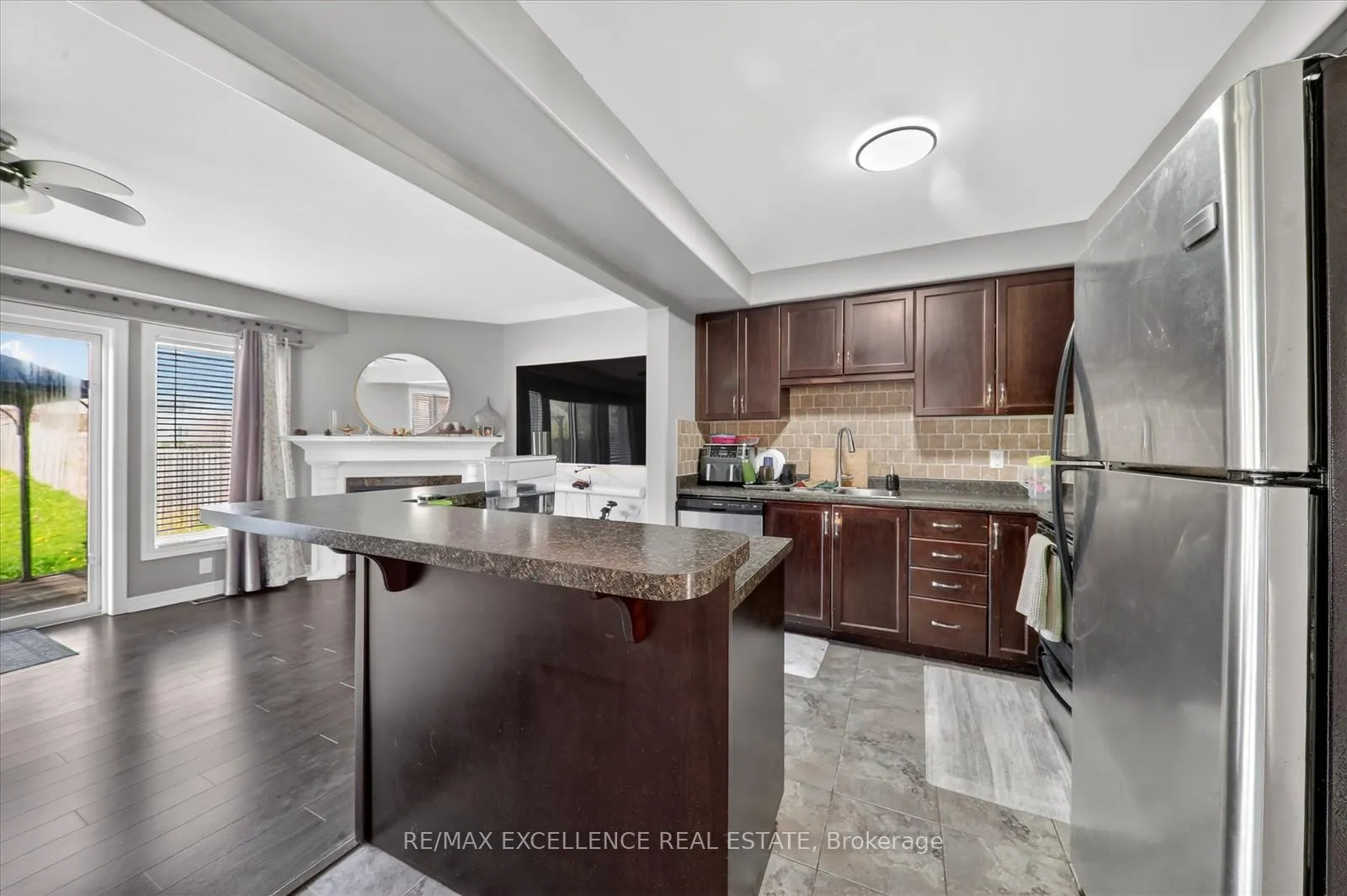 Photo 10 of 31 Donald Bell Drive, Hamilton, Binbrook — HOMEH