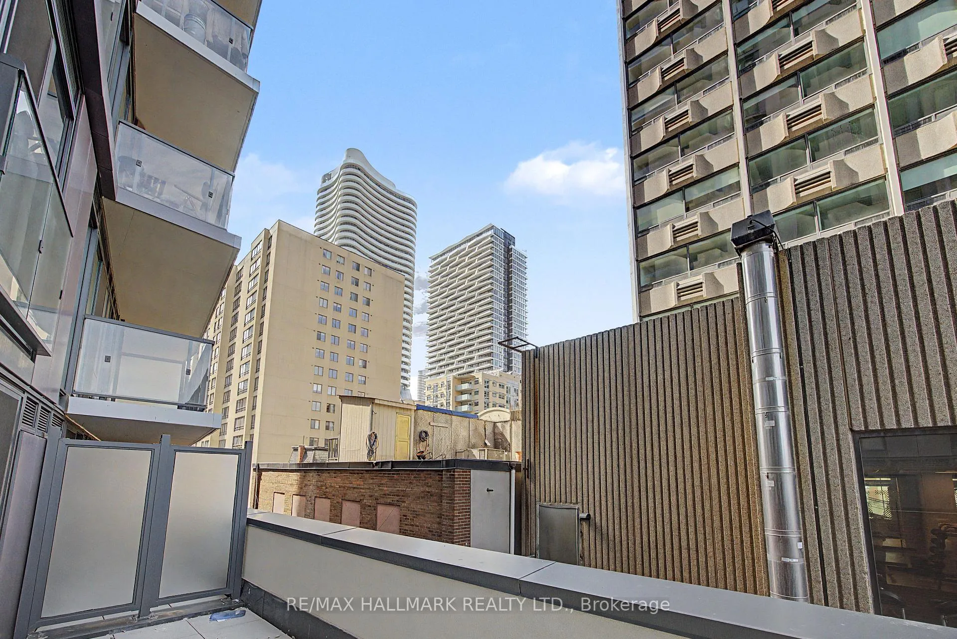Photo 11 of Unit 309, 308 Jarvis Street, Toronto, Church-Yonge Corridor — HOMEH