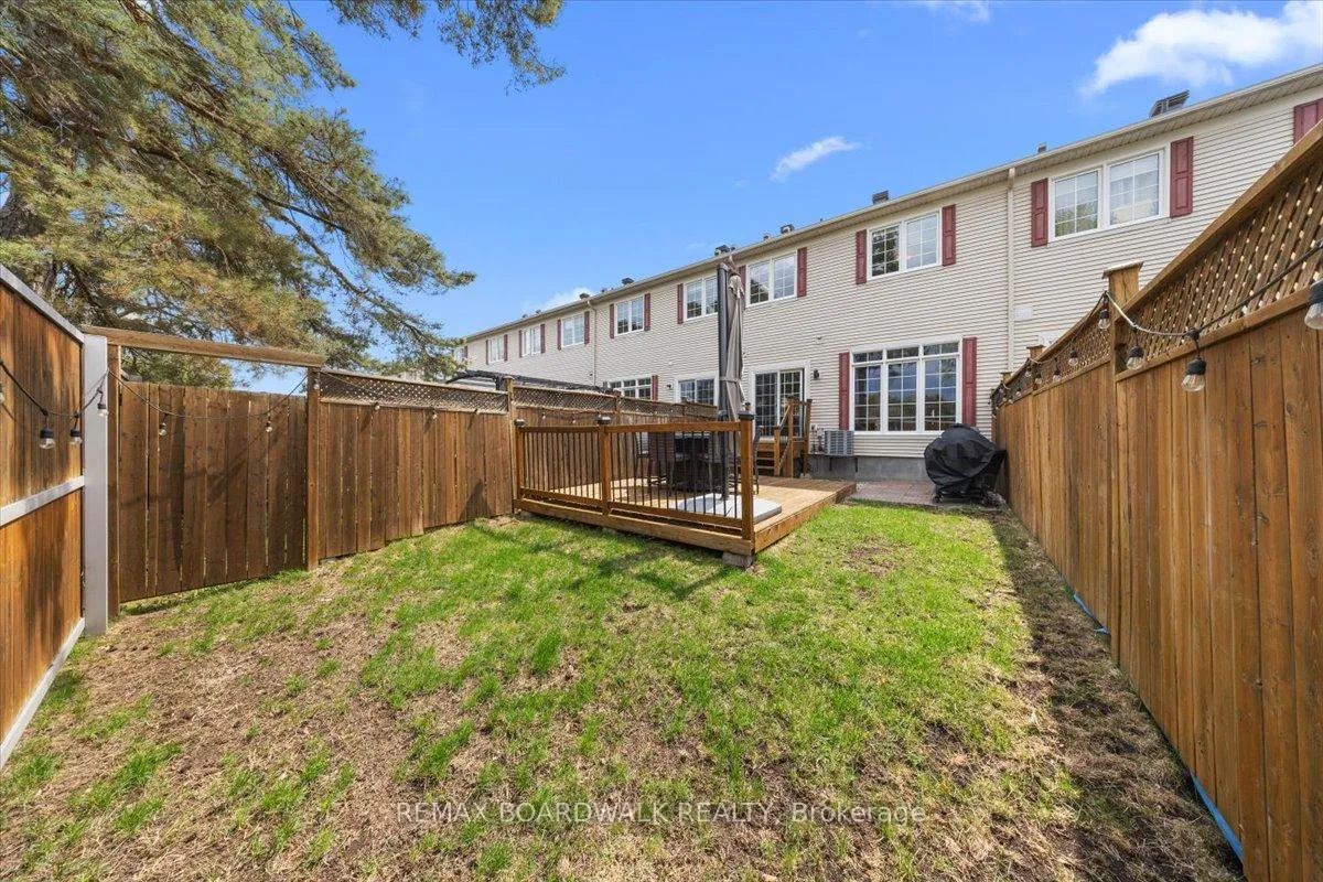 Photo 3 of 819 Kennacraig Private, Ottawa, Barrhaven - Stonebridge — HOMEH