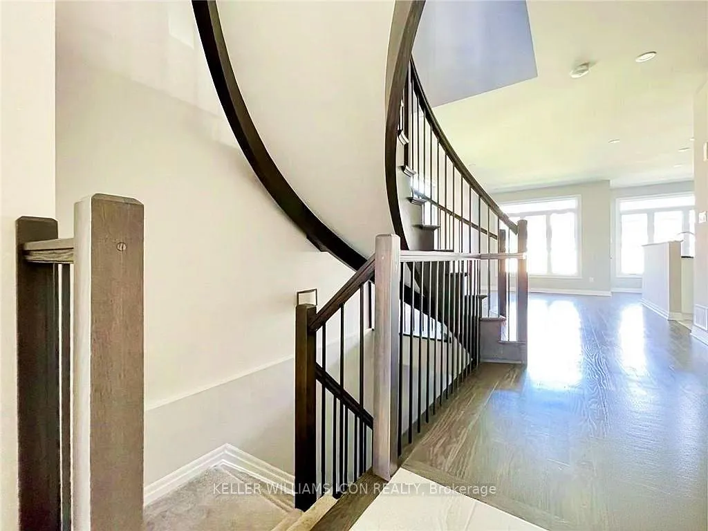 Photo 5 of 145 Avro Circle, Ottawa, CFB Rockcliffe and Area — HOMEH