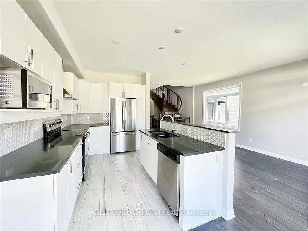 Photo 9 of 145 Avro Circle, Ottawa, CFB Rockcliffe and Area — HOMEH