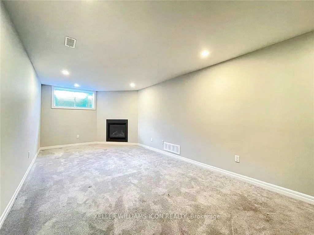Photo 18 of 145 Avro Circle, Ottawa, CFB Rockcliffe and Area — HOMEH