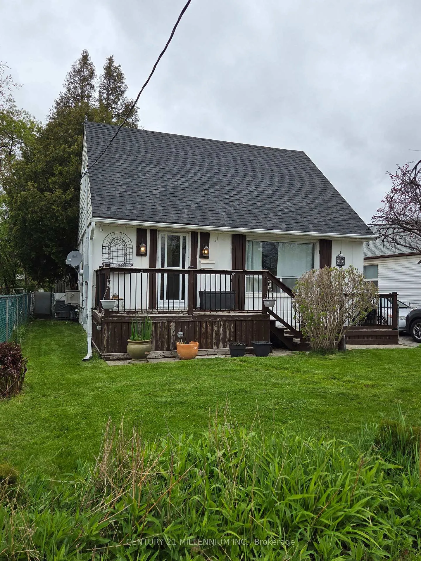 Photo 2 of 24 Densmore Avenue, Etobicoke, Elms-Old Rexdale — HOMEH
