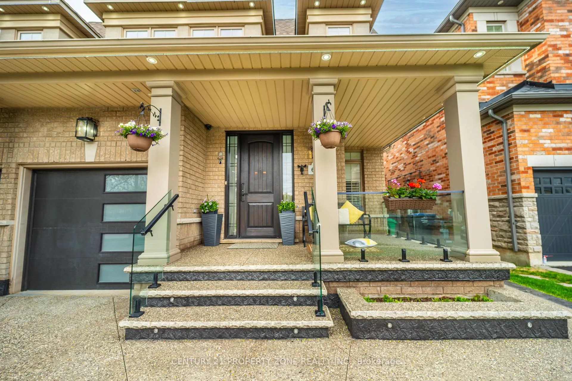 Photo 2 of 62 Impulse Circle, Brampton, Credit Valley — HOMEH