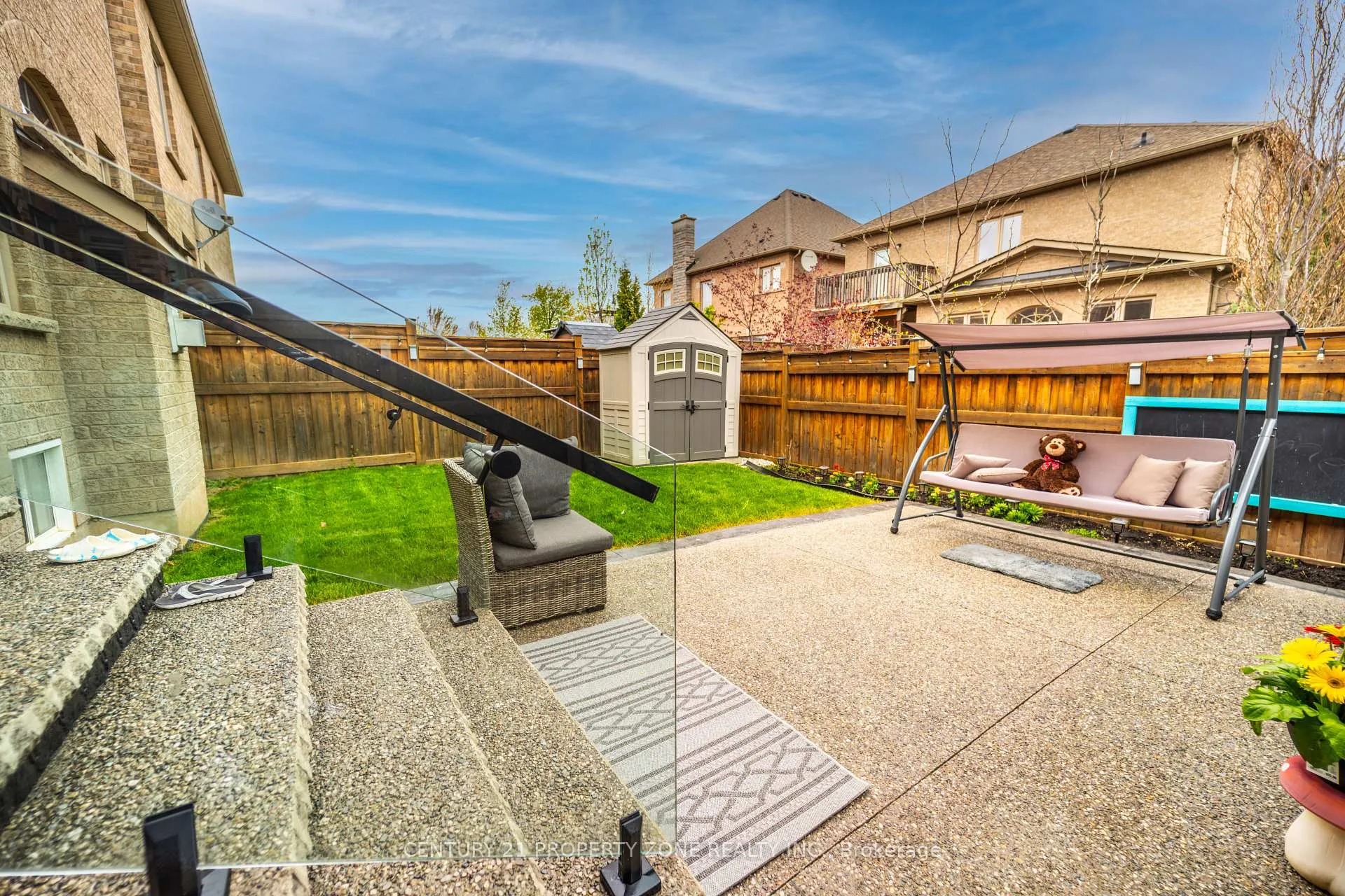 Photo 7 of 62 Impulse Circle, Brampton, Credit Valley — HOMEH