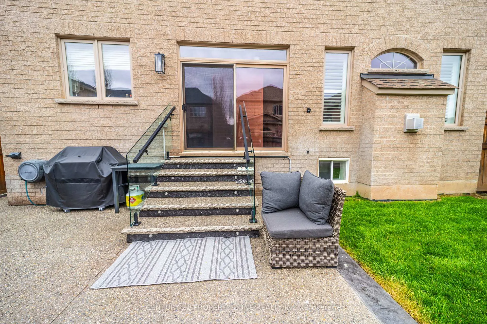 Photo 8 of 62 Impulse Circle, Brampton, Credit Valley — HOMEH