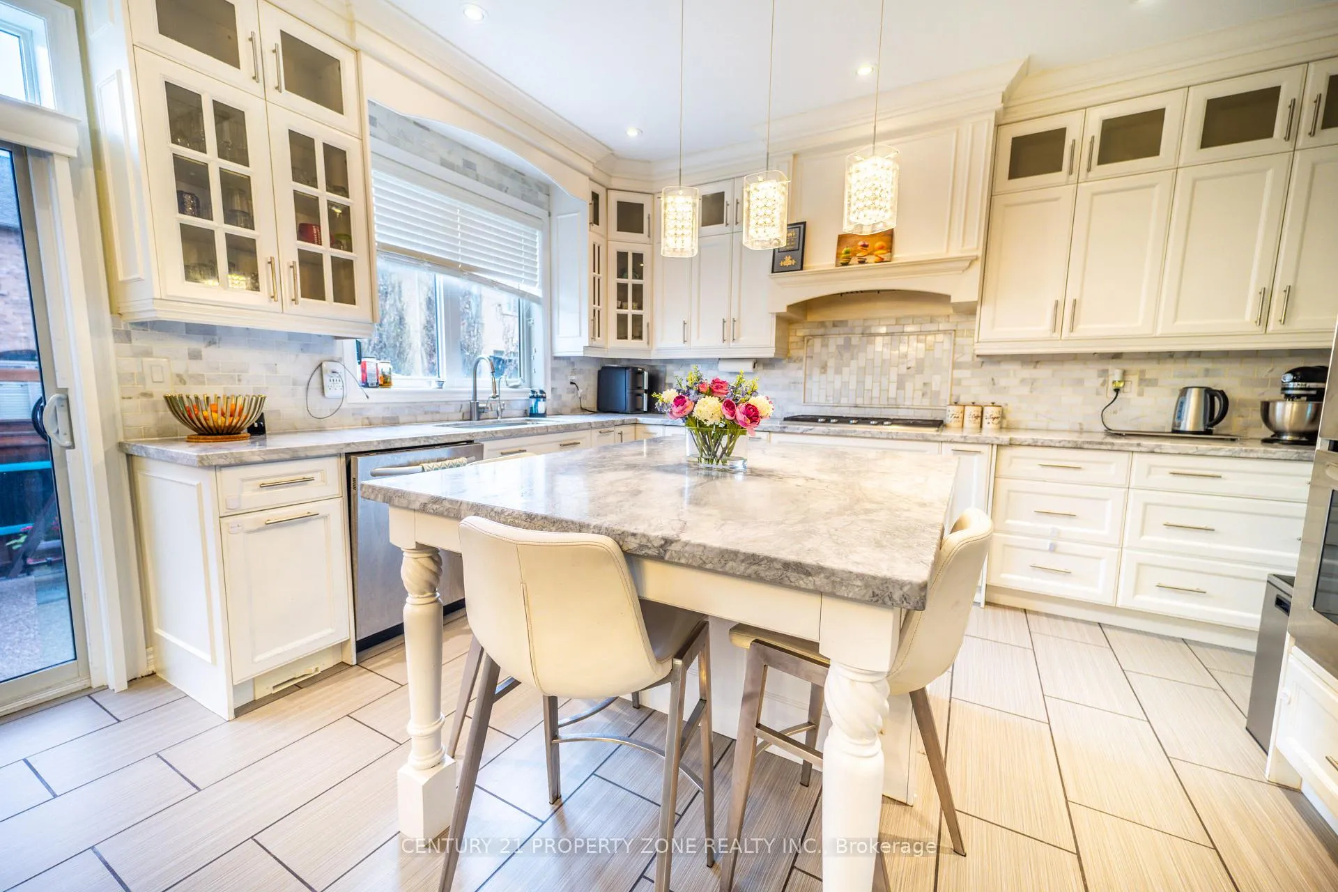 Photo 24 of 62 Impulse Circle, Brampton, Credit Valley — HOMEH