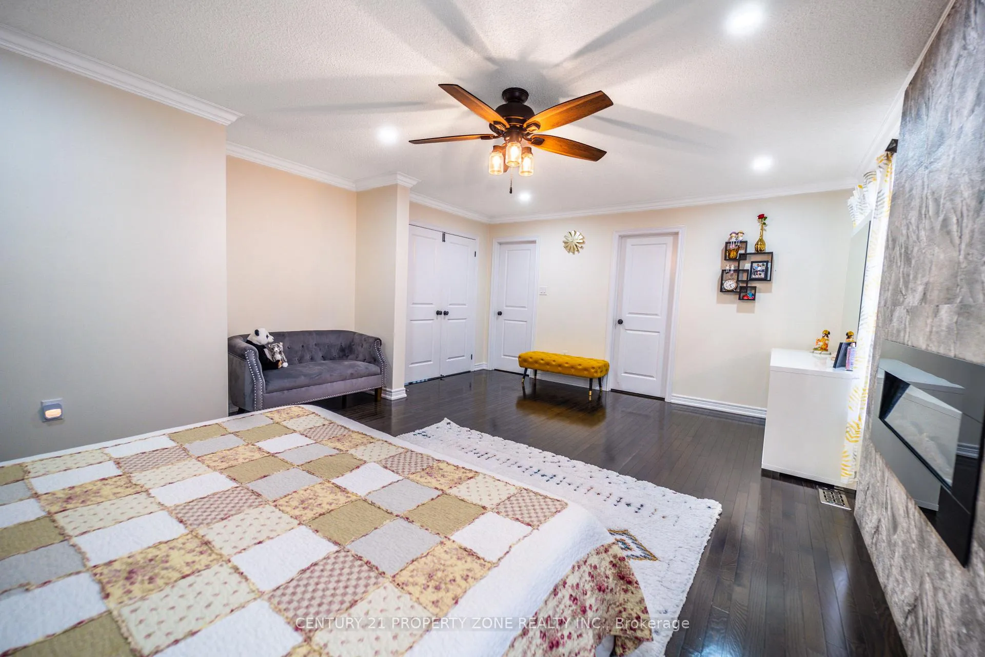 Photo 38 of 62 Impulse Circle, Brampton, Credit Valley — HOMEH