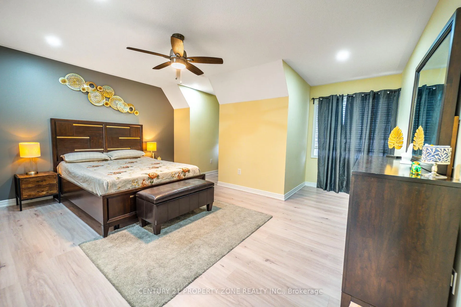 Photo 45 of 62 Impulse Circle, Brampton, Credit Valley — HOMEH