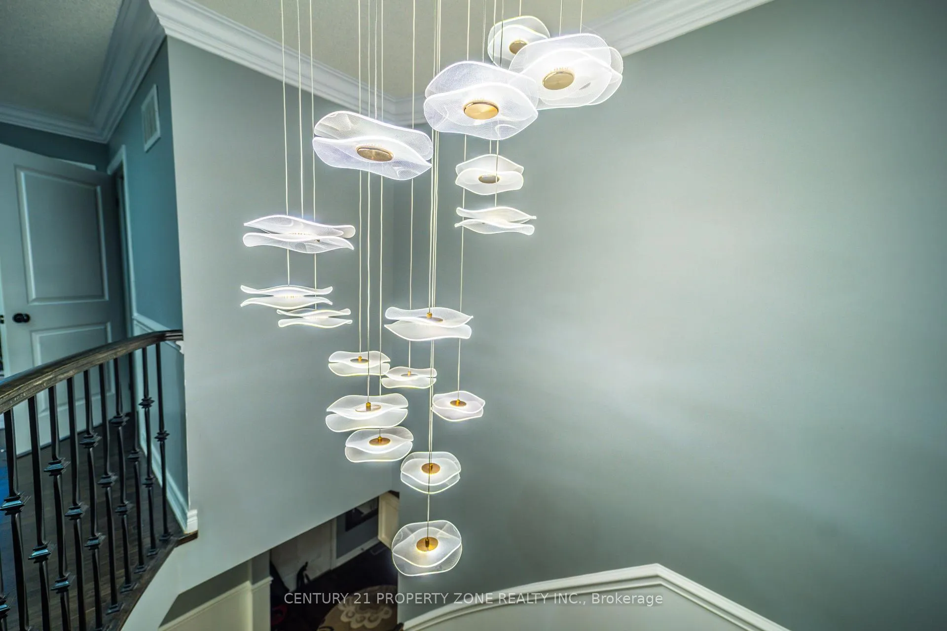 Photo 48 of 62 Impulse Circle, Brampton, Credit Valley — HOMEH