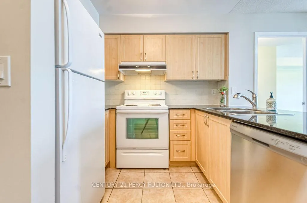 Photo 8 of Unit 601, 55 South Town Centre Boulevard, Markham, Unionville — HOMEH
