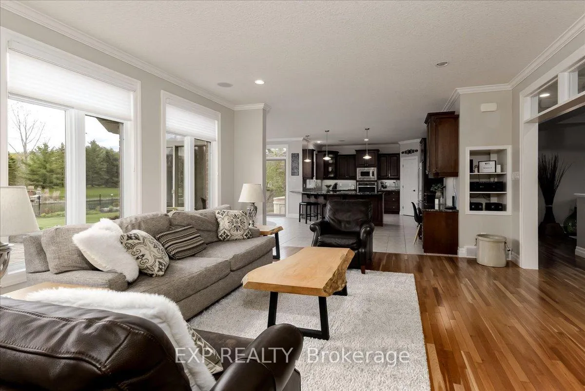 Photo 6 of 80 Foxhollow Drive, Thames Centre, Dorchester — HOMEH