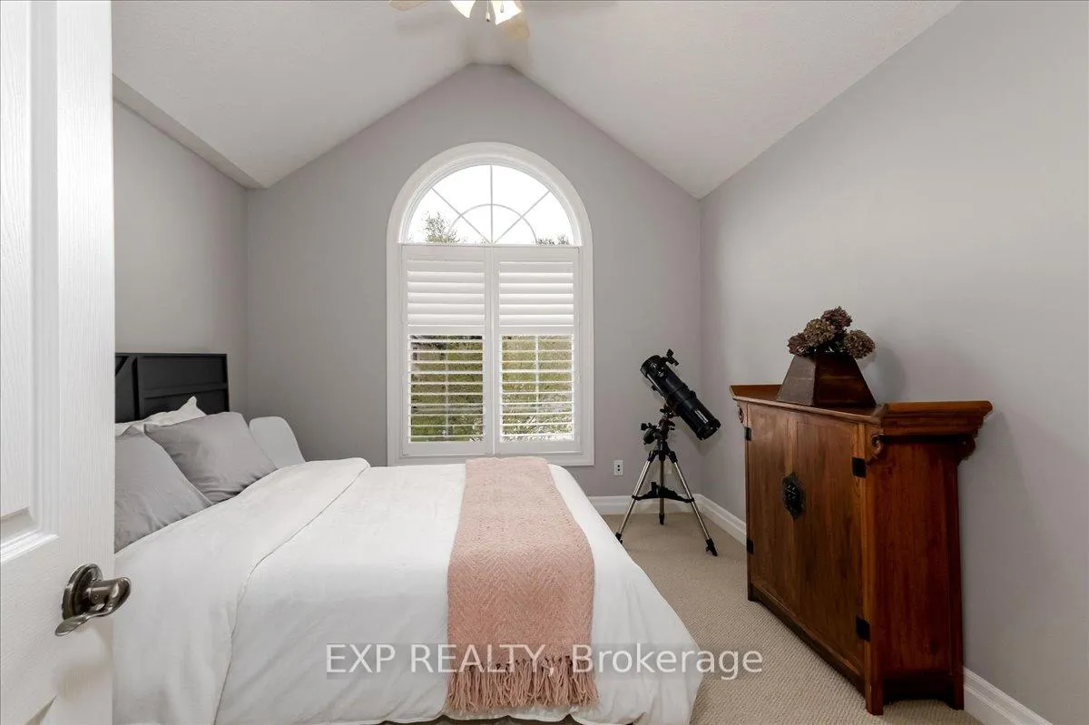 Photo 23 of 80 Foxhollow Drive, Thames Centre, Dorchester — HOMEH