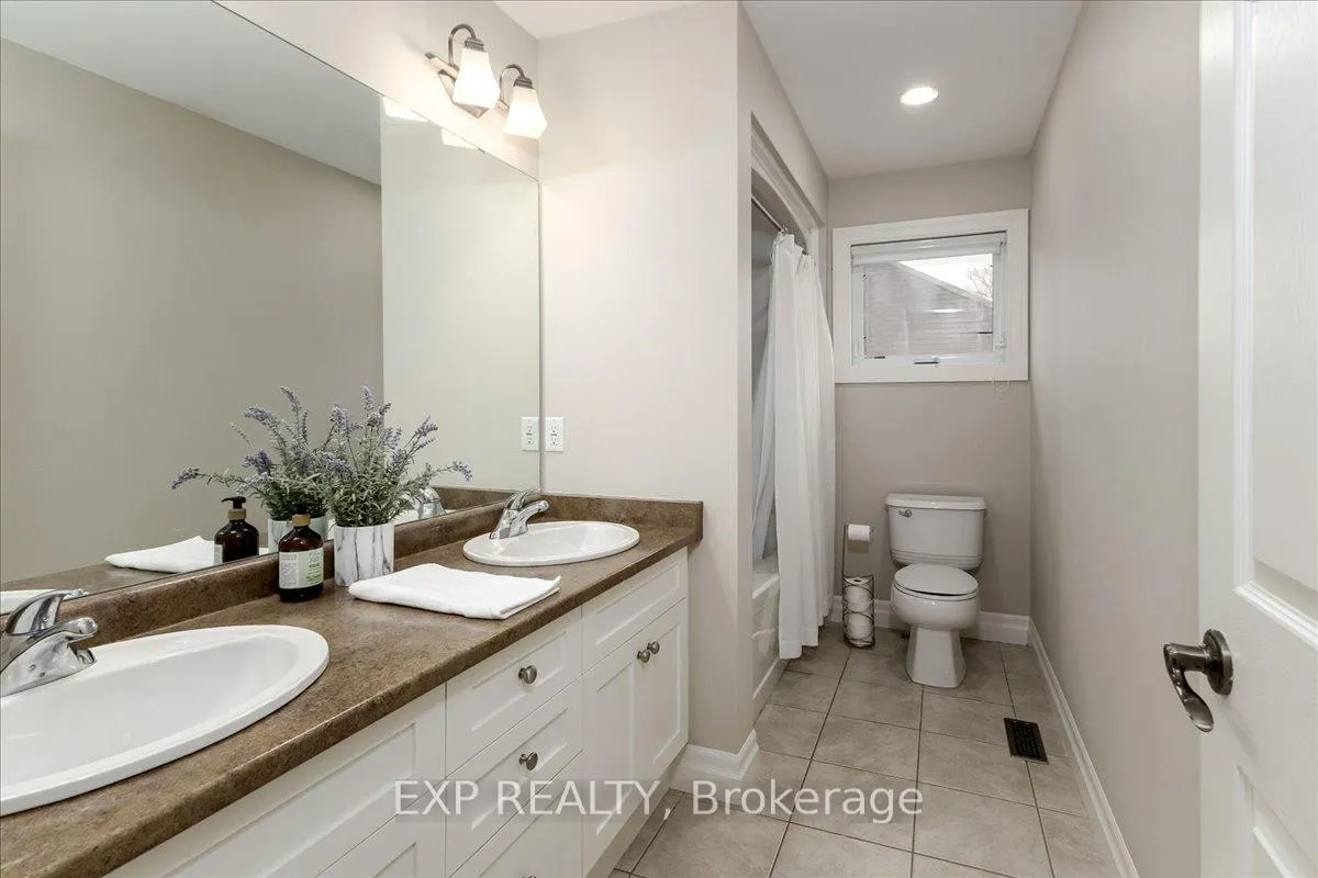 Photo 24 of 80 Foxhollow Drive, Thames Centre, Dorchester — HOMEH