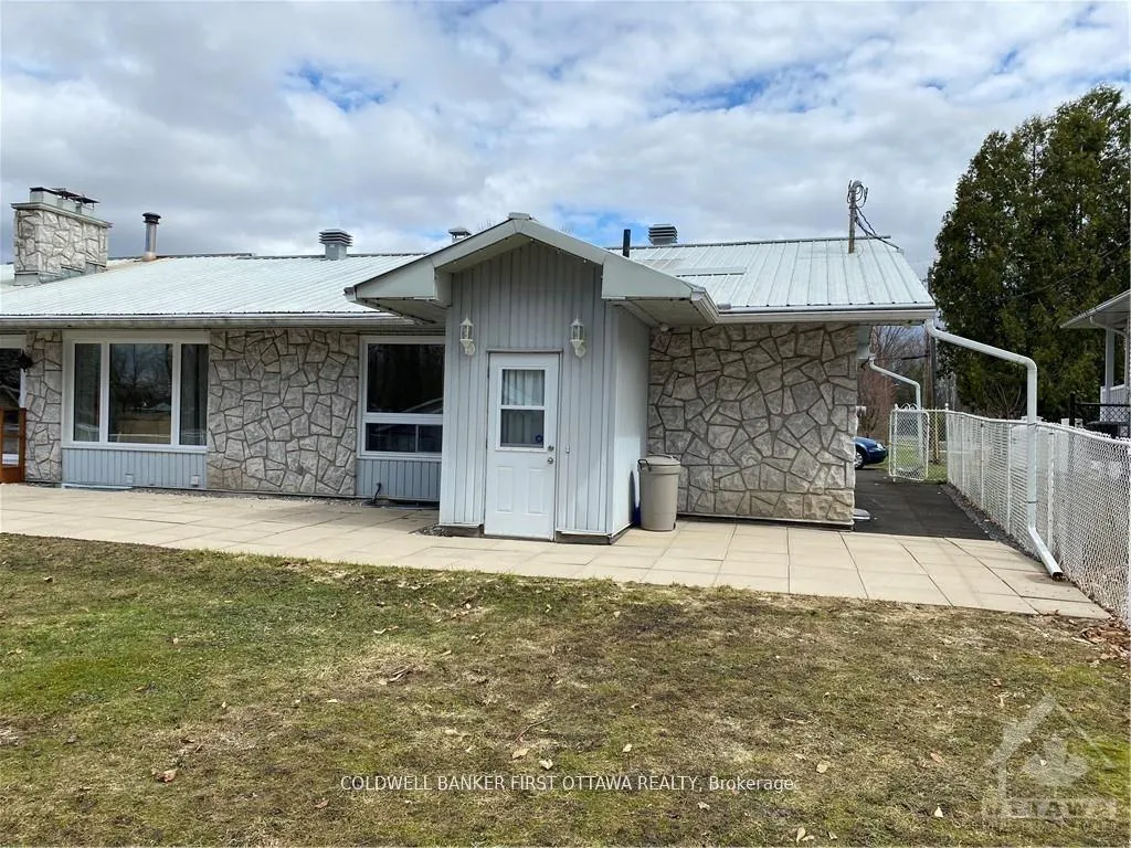 Photo 2 of 1106 Morin Road, Ottawa, Cumberland Estates — HOMEH