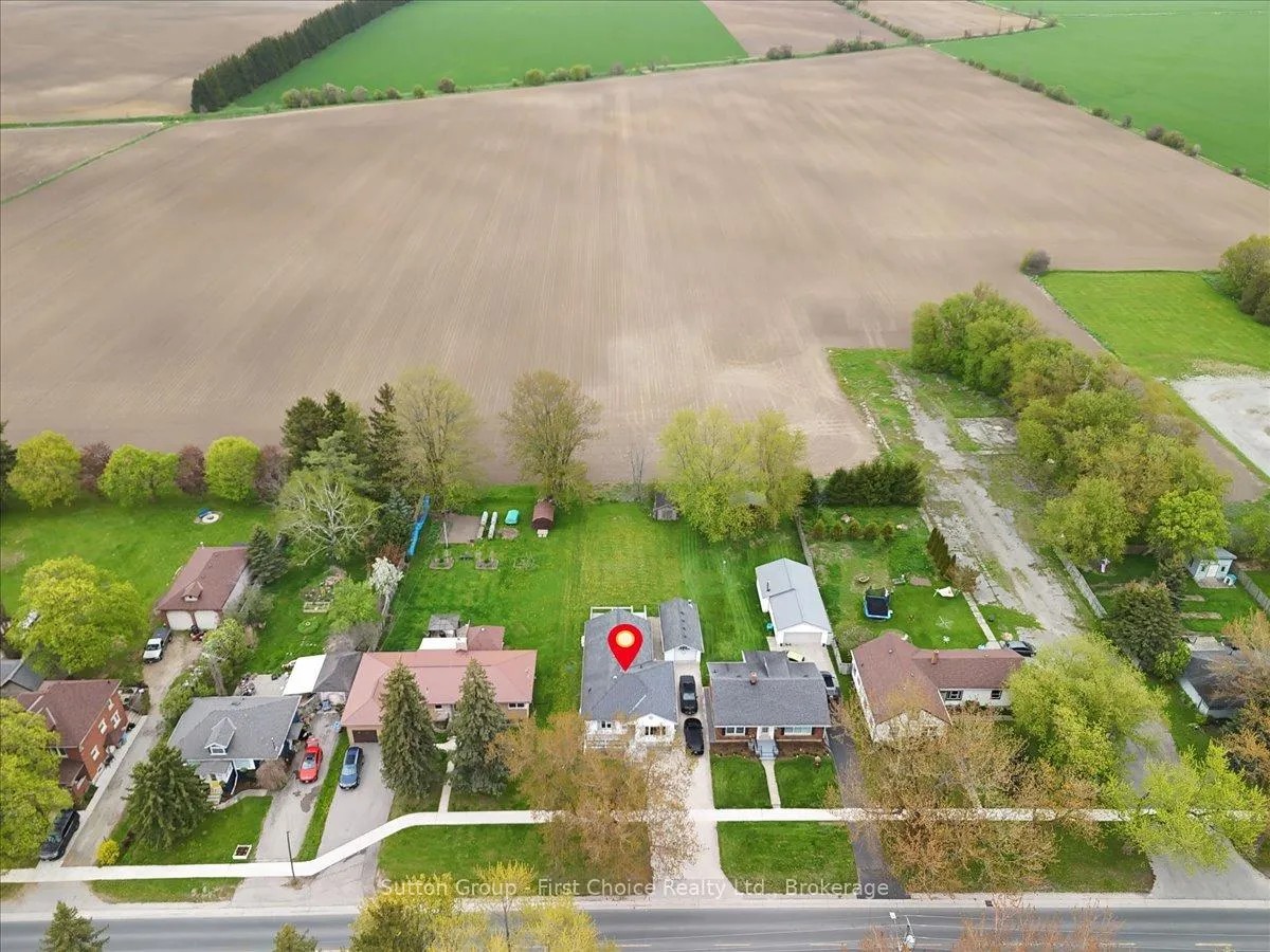 Photo 2 of 202 Huron Road, Perth South, Sebringville — HOMEH