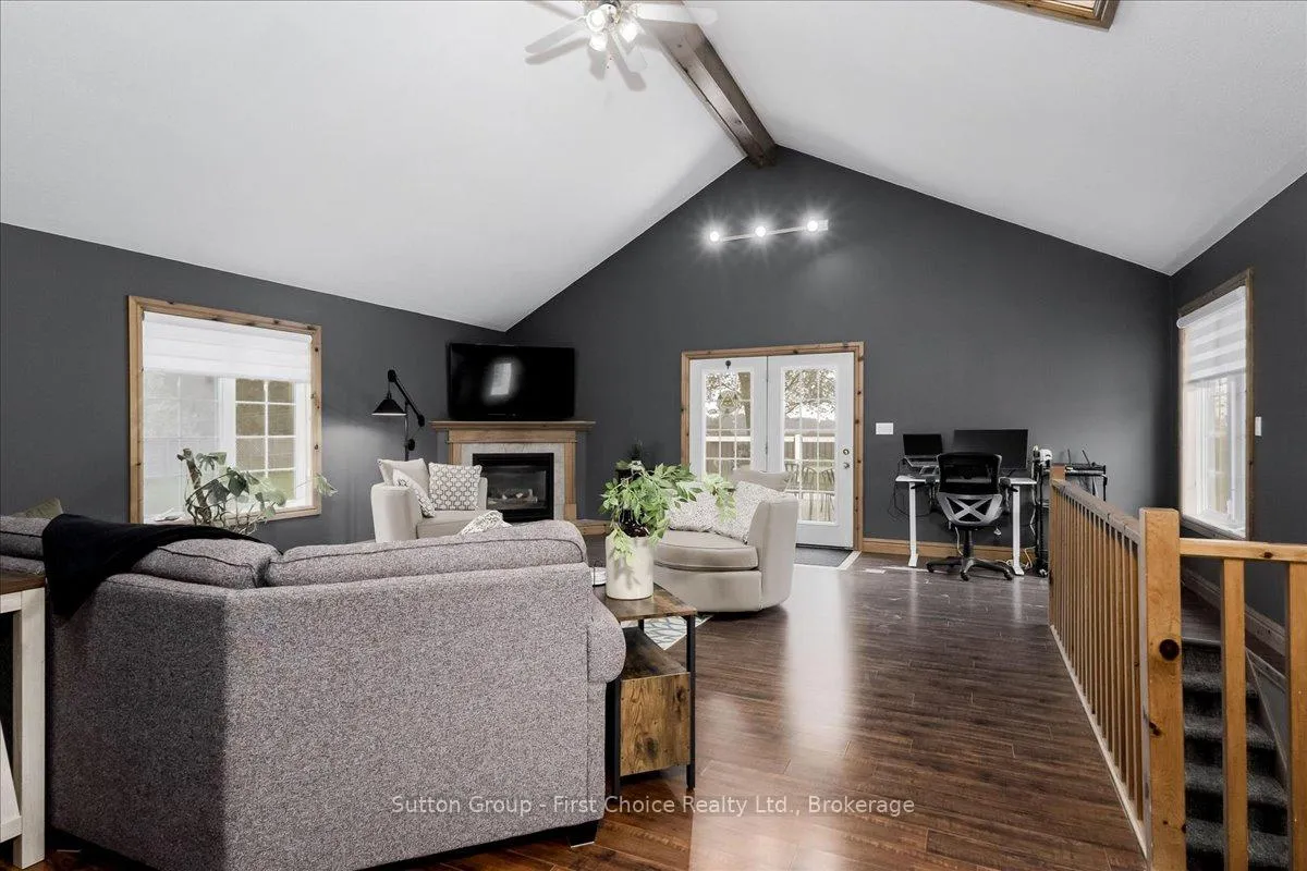 Photo 5 of 202 Huron Road, Perth South, Sebringville — HOMEH
