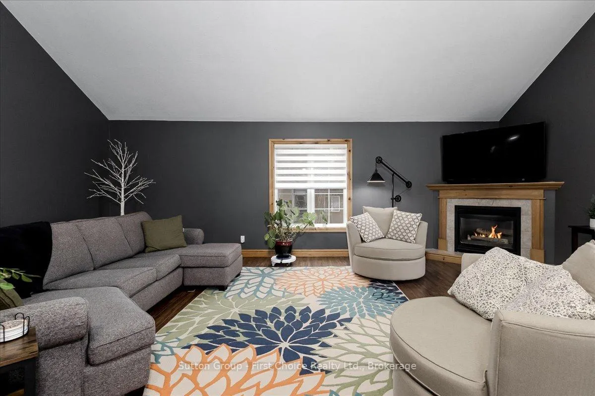 Photo 7 of 202 Huron Road, Perth South, Sebringville — HOMEH