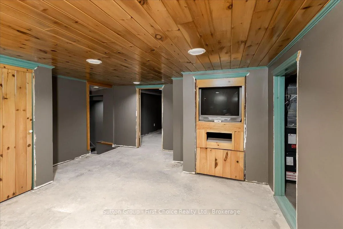 Photo 29 of 202 Huron Road, Perth South, Sebringville — HOMEH
