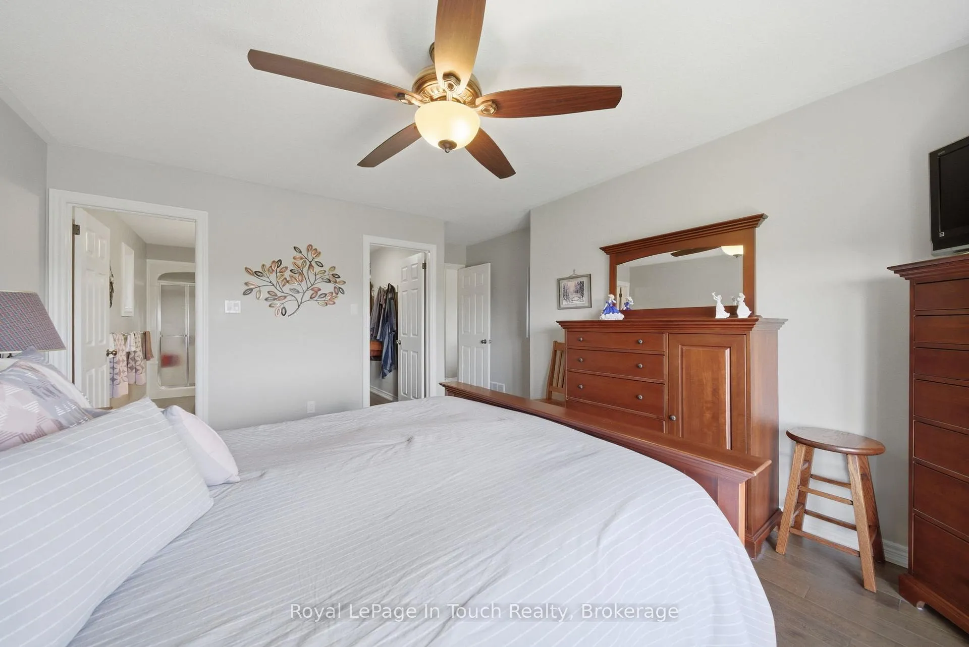Photo 15 of 108 Milroy Drive, Peterborough, Northcrest Ward 5 — HOMEH